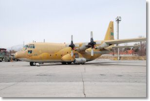 Hercules C-130 SaudiAF-Douchanbe-27fev2008-DSC_0022.jpg